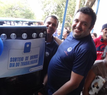 dia-do-trabalhador-001-360x320-5aabe729405ac1d8a2a073059d26d2f6 Acciones Internas